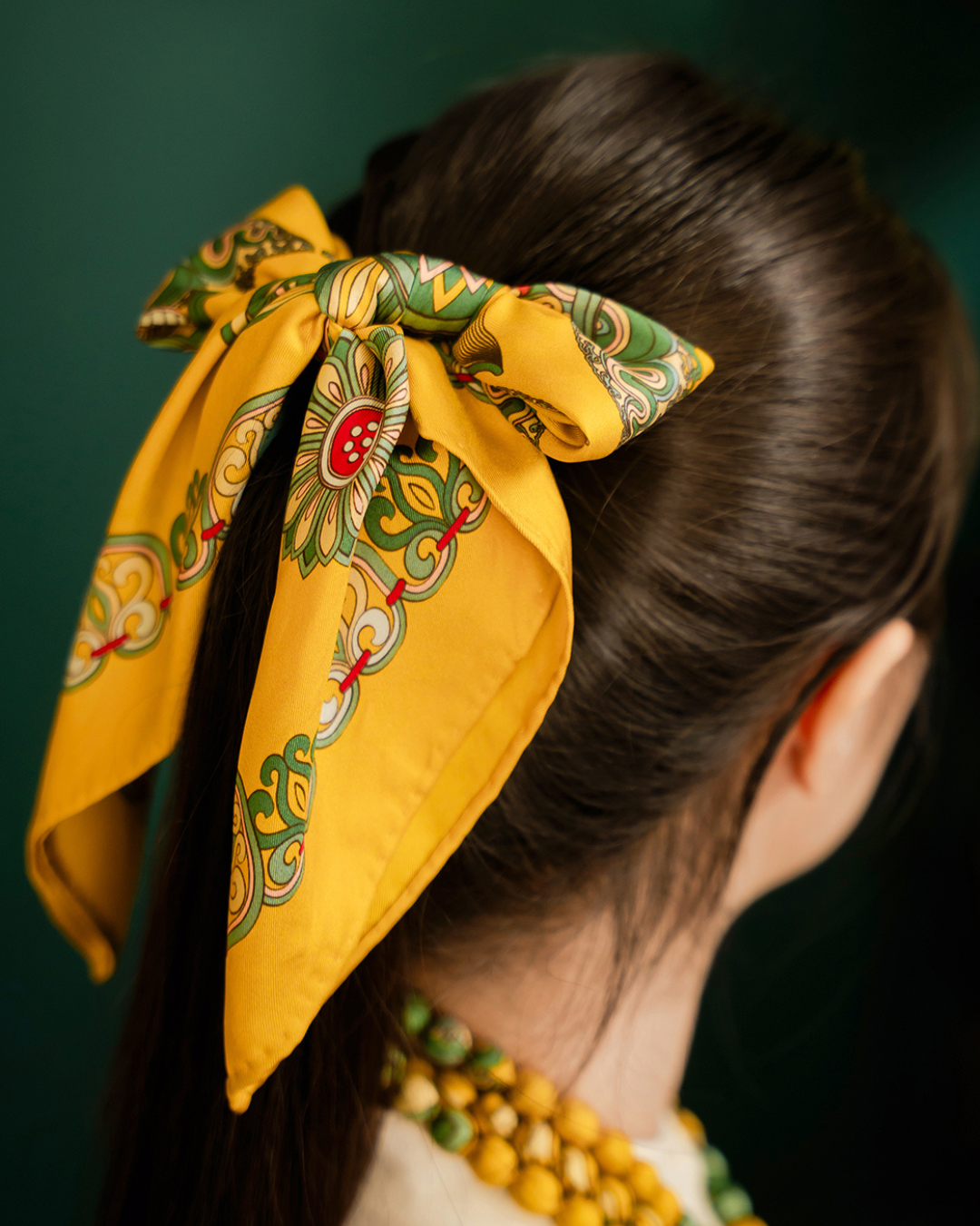 Khăn Lụa Vuông Mây Hoạ Long Ân / Vàng