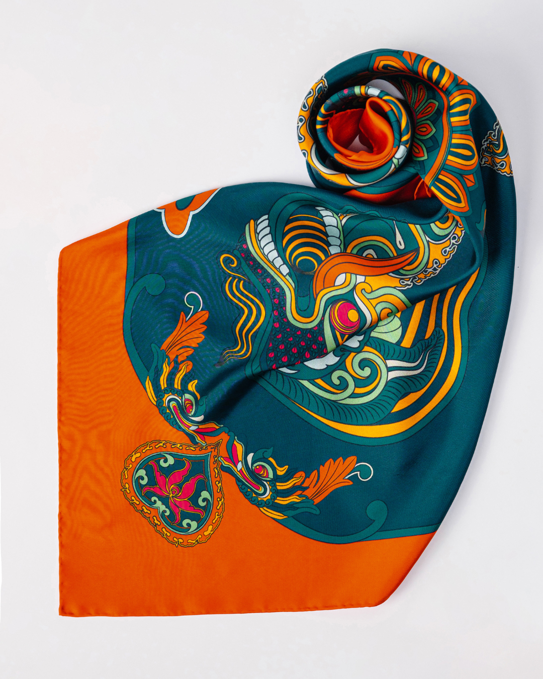 Khăn Lụa Hương Vân Long Mộng / Xanh Lá & Da Cam / 90x90