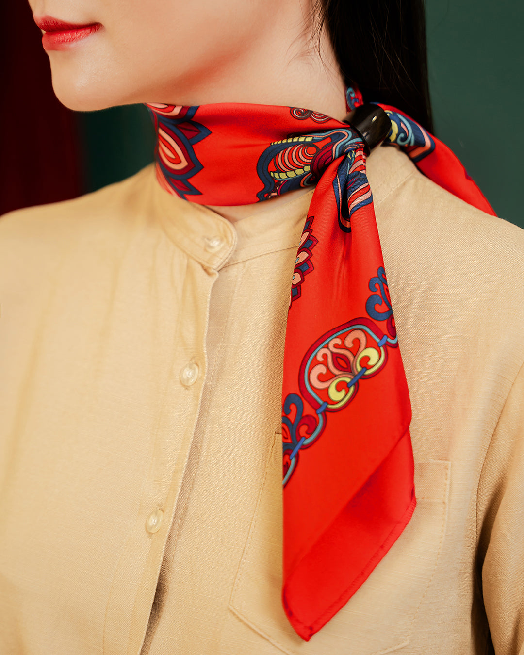 Khăn Lụa Vuông Mây Hoạ Long Ân / Đỏ