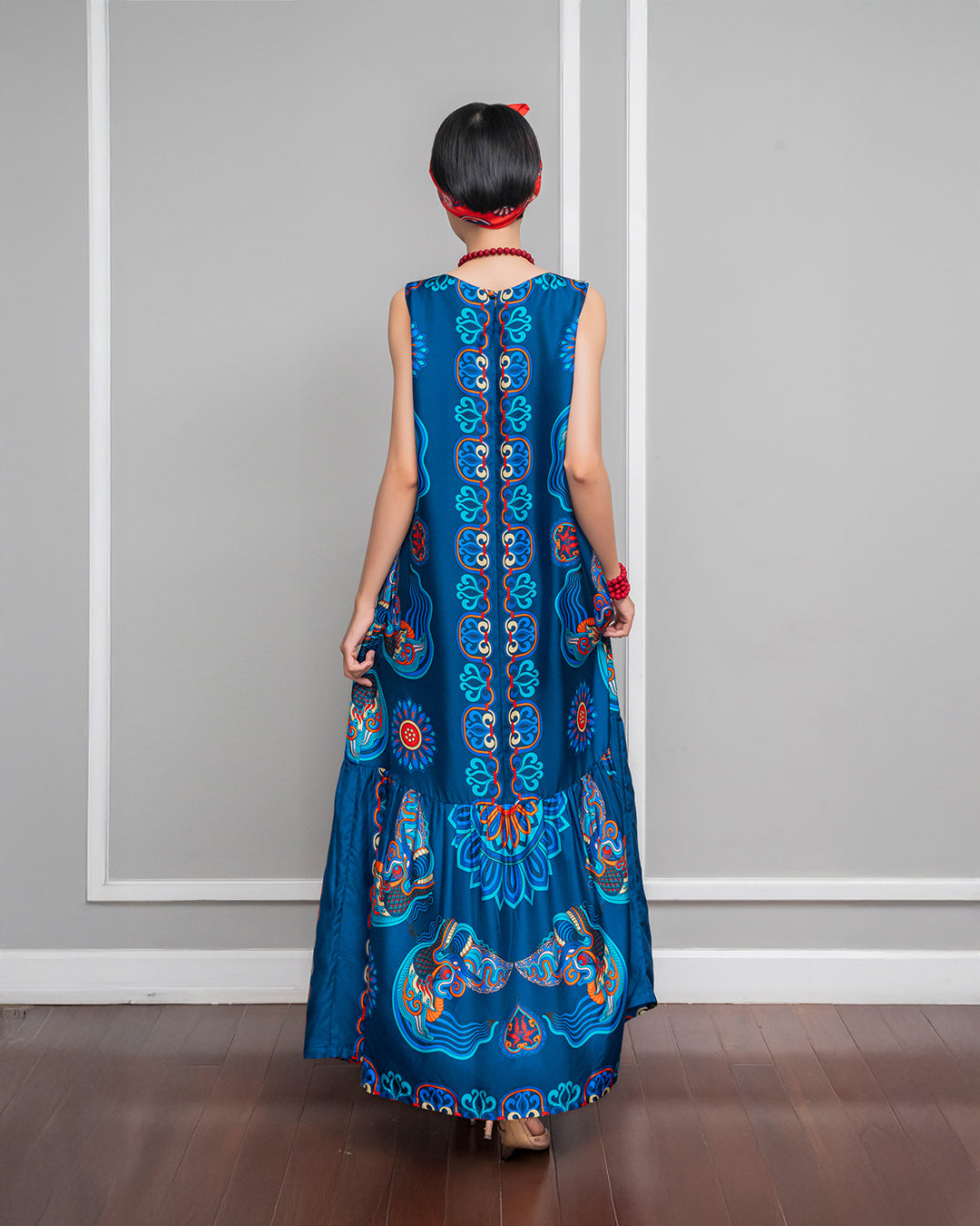 Đầm Max Boho Lụa 1970 Không Tay / Hoạ tiết Mây Hoạ Long Ân Xanh Dương