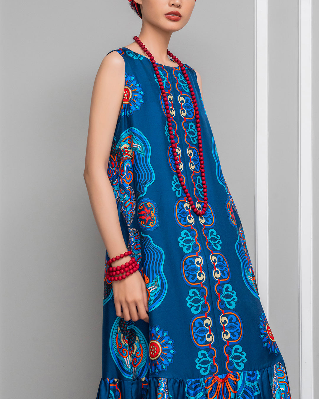 Đầm Max Boho Lụa 1970 Không Tay / Hoạ tiết Mây Hoạ Long Ân Xanh Dương
