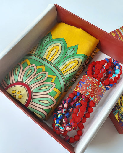 Quà Tặng Cao Cấp Tinh Hoa / Khăn Lụa Vuông Mây Hoạ Long Ân / Vàng