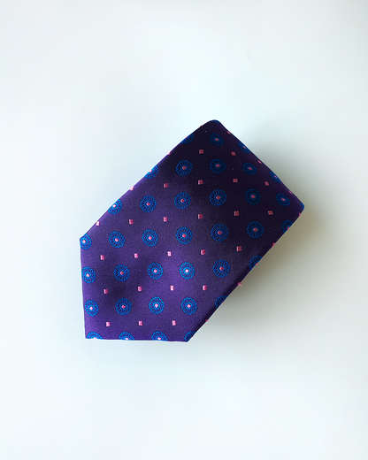 Quà Tặng Cao Cấp / Cà Vạt Lụa Gấm Hoa Văn Tử Liên Kèm Đôi Khuy Măng Sét / 8cm x 145cm