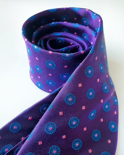 Quà Tặng Cao Cấp / Cà Vạt Lụa Gấm Hoa Văn Tử Liên Kèm Đôi Khuy Măng Sét / 8cm x 145cm