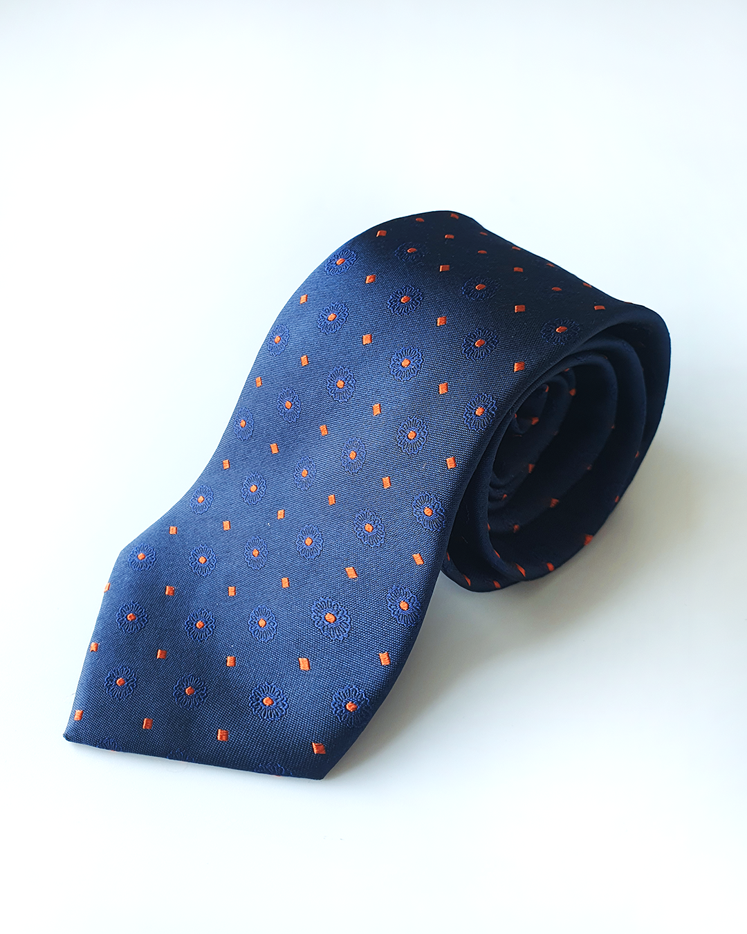 Quà Tặng Cao Cấp / Cà Vạt Lụa Gấm Hoa Văn Lam Ngọc Kèm Đôi Khuy Măng Sét / 8cm x 145cm