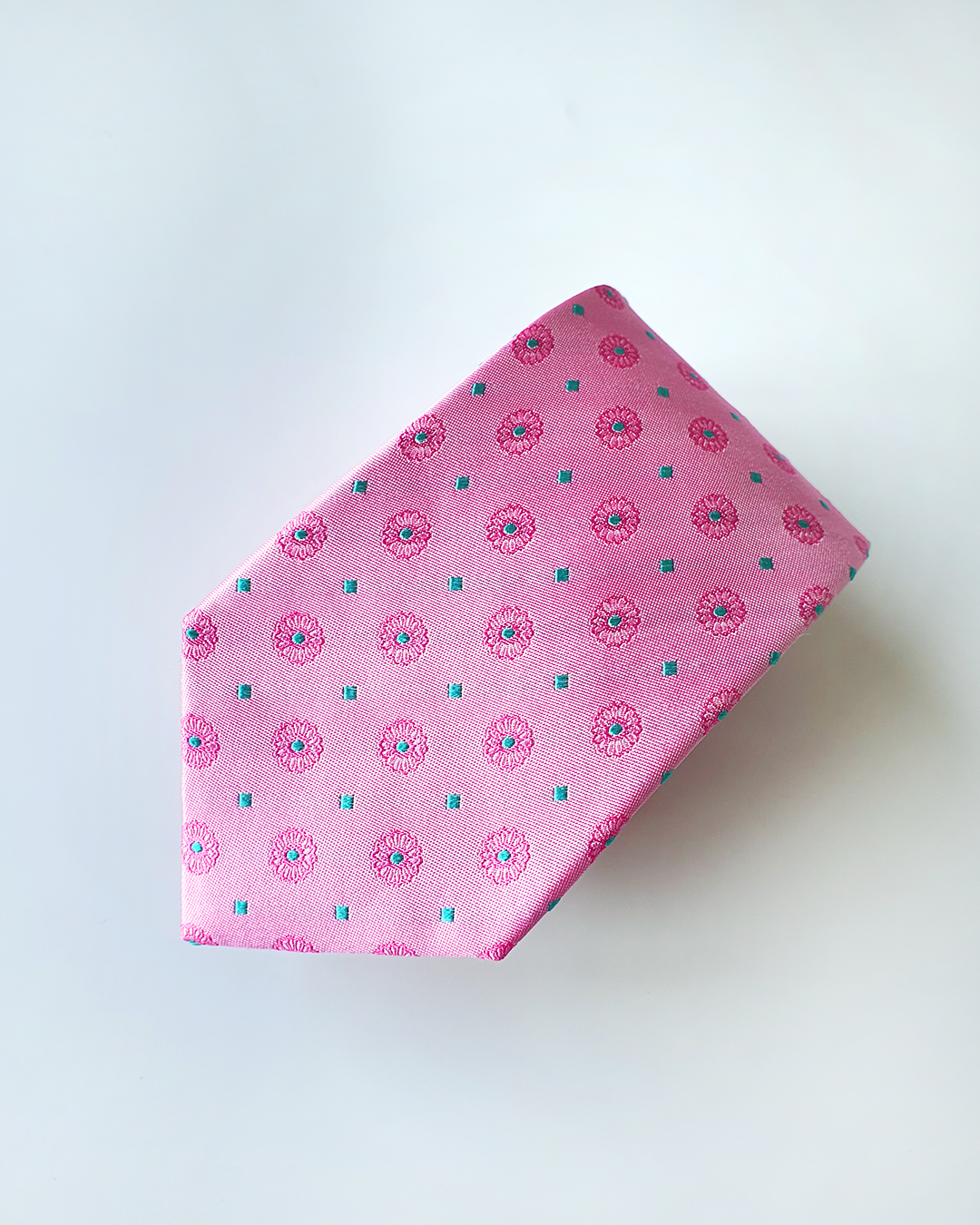 Cà Vạt Lụa Gấm Hoa Văn Phong Lưu Kèm Đôi Khuy Măng Sét / 8cm x 145cm