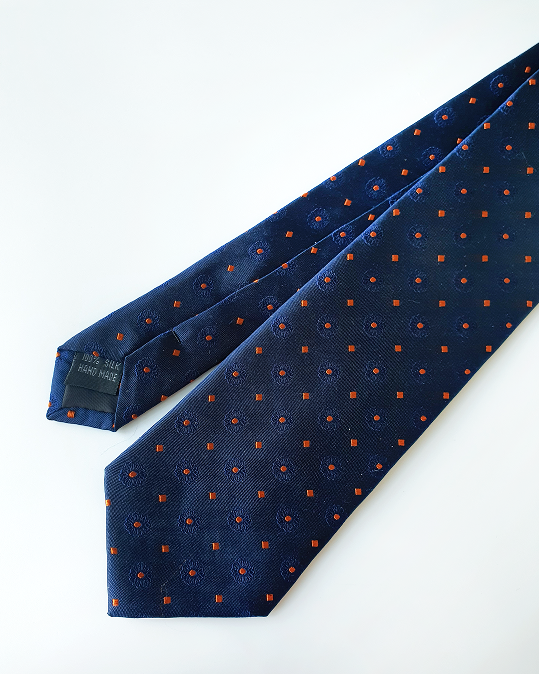 Quà Tặng Cao Cấp / Cà Vạt Lụa Gấm Hoa Văn Lam Ngọc Kèm Đôi Khuy Măng Sét / 8cm x 145cm