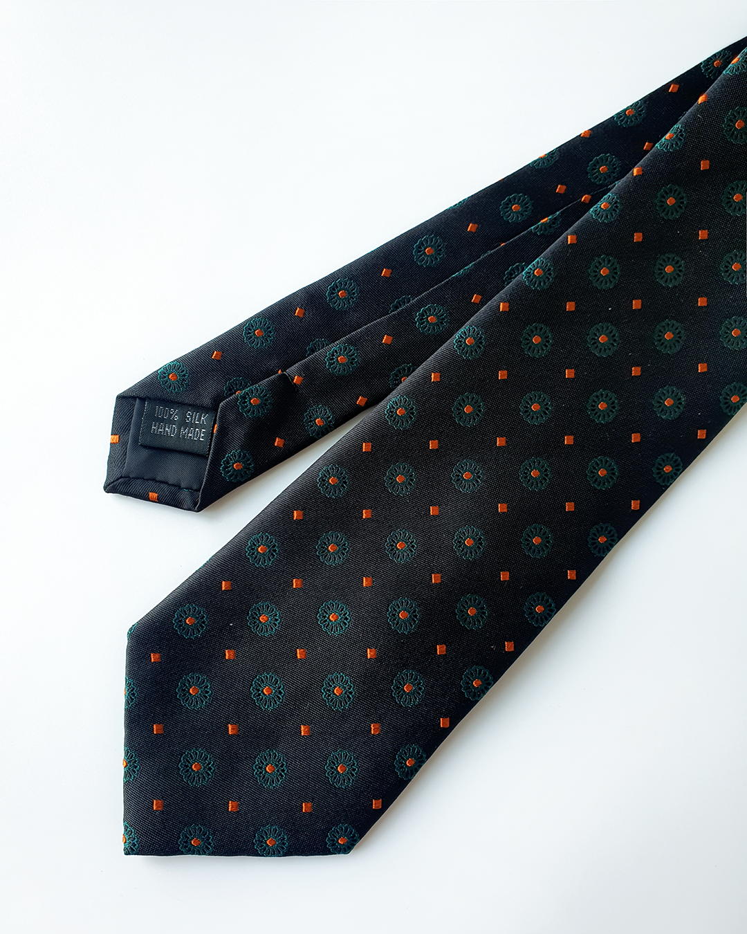 Cà Vạt Lụa Gấm Hoa Văn Huyền Ngọc Kèm Đôi Khuy Măng Sét / 8cm x 145cm