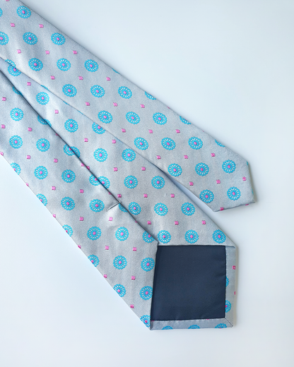 Quà Tặng Cao Cấp / Cà Vạt Lụa Gấm Hoa Văn Bạch Ngọc Kèm Đôi Khuy Măng Sét / 8cm x 145cm