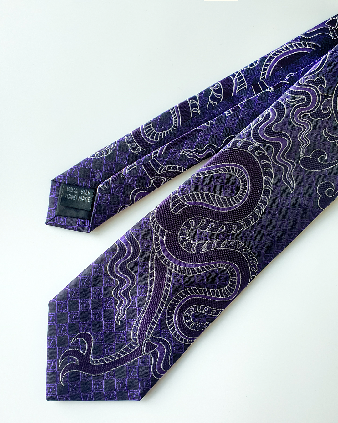 Quà Tặng Cao Cấp / Cà Vạt Lụa Gấm Hoa Văn Tử Long / 8cm x 145cm