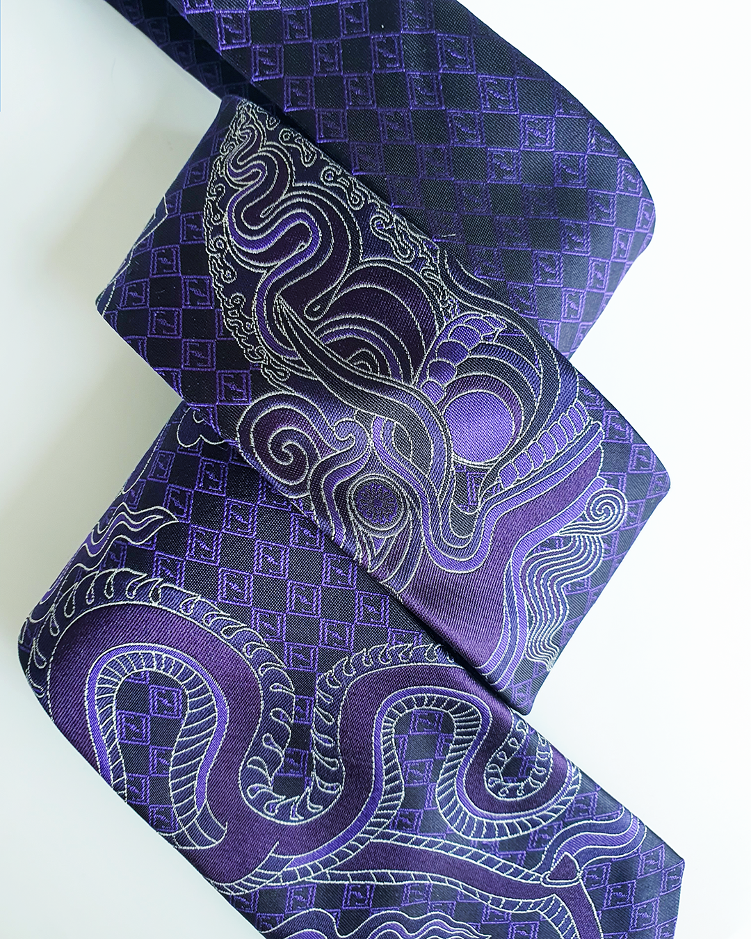 Quà Tặng Cao Cấp / Cà Vạt Lụa Gấm Hoa Văn Tử Long / 8cm x 145cm