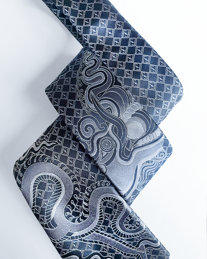 Quà Tặng Cao Cấp / Cà Vạt Lụa Gấm Hoa Văn Hắc Long / 8cm x 145cm