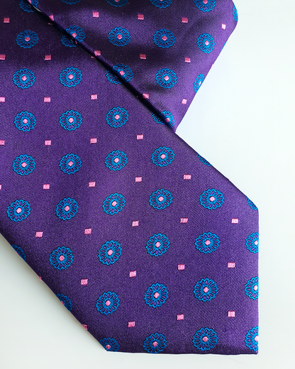 Quà Tặng Cao Cấp / Cà Vạt Lụa Gấm Hoa Văn Tử Liên Kèm Đôi Khuy Măng Sét / 8cm x 145cm