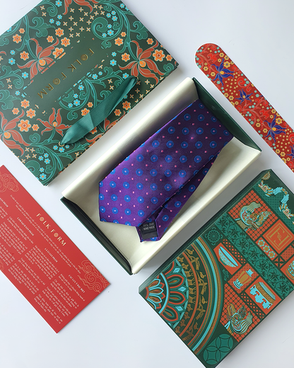 Quà Tặng Cao Cấp / Cà Vạt Lụa Gấm Hoa Văn Tử Liên Kèm Đôi Khuy Măng Sét / 8cm x 145cm