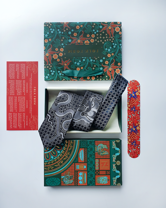 Quà Tặng Cao Cấp / Cà Vạt Lụa Gấm Hoa Văn Hắc Long / 8cm x 145cm