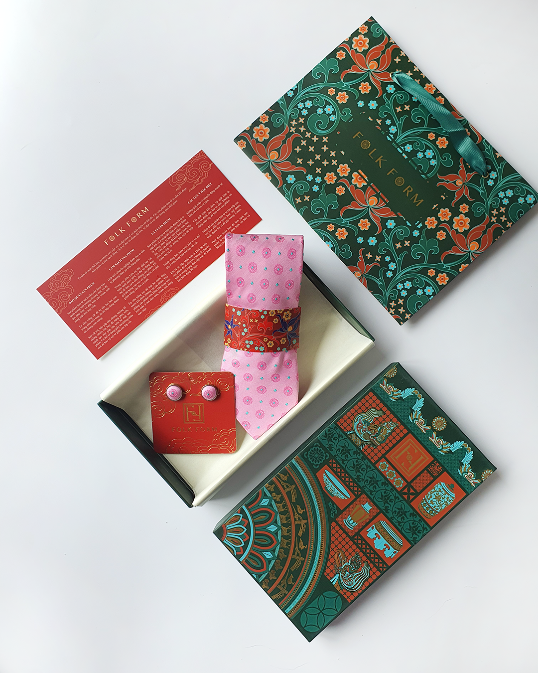 Cà Vạt Lụa Gấm Hoa Văn Phong Lưu Kèm Đôi Khuy Măng Sét / 8cm x 145cm