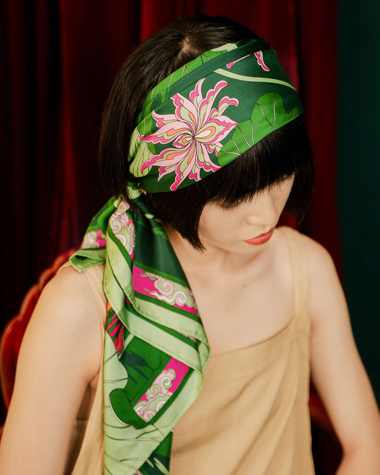 Khăn Lụa Uyên Ương Liên Hạ / Xanh Lá & Hồng / 65x65cm / 26x26in