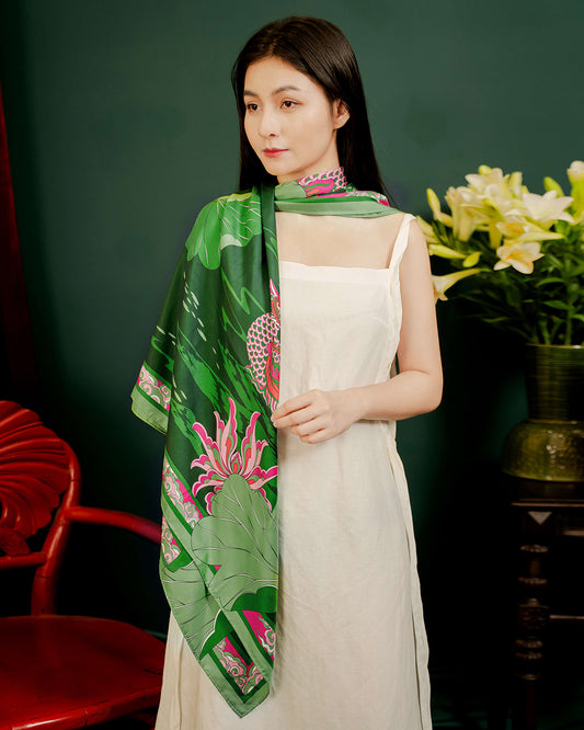 Khăn Lụa Vuông Uyên Ương Liên Hạ / Xanh Lá & Hồng