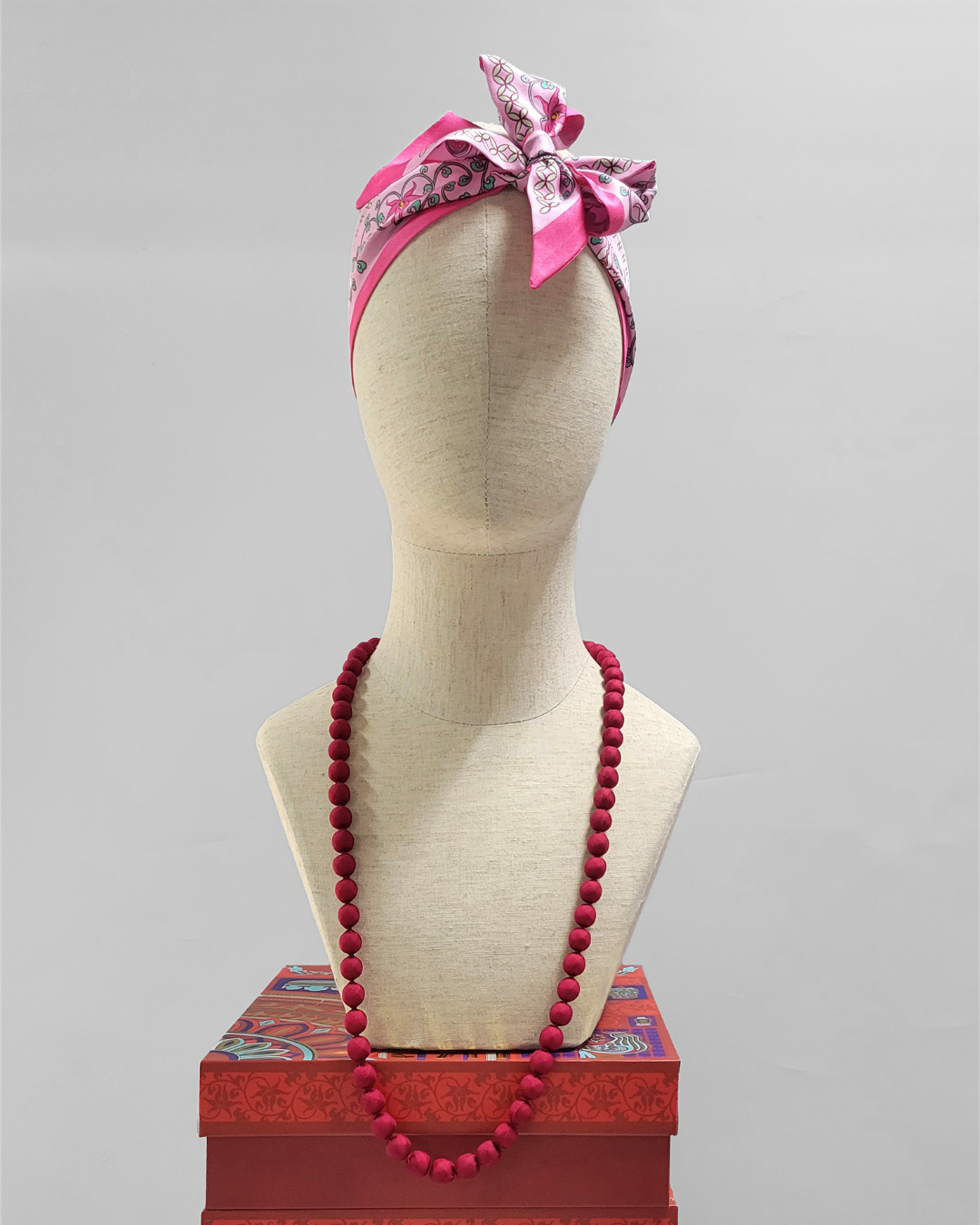 Vòng Hạt Bọc Lụa / 42cm