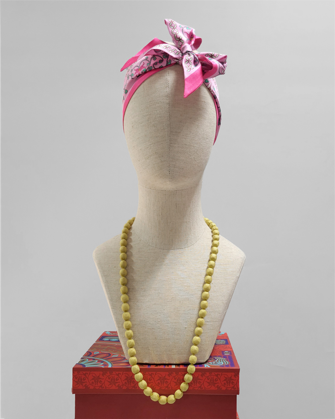 Vòng Hạt Bọc Lụa / 42cm