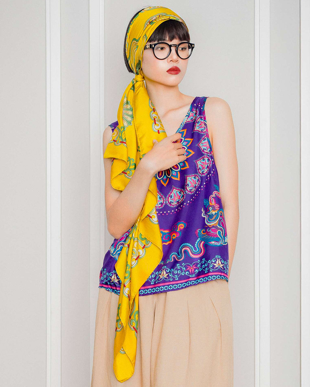 Khăn Lụa Mây Hoạ Long Ân / Vàng / 110x110