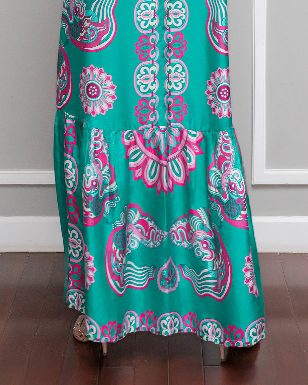 Đầm Max Boho Lụa 1970 Không Tay / Hoạ tiết Mây Hoạ Long Ân Xanh Ngọc