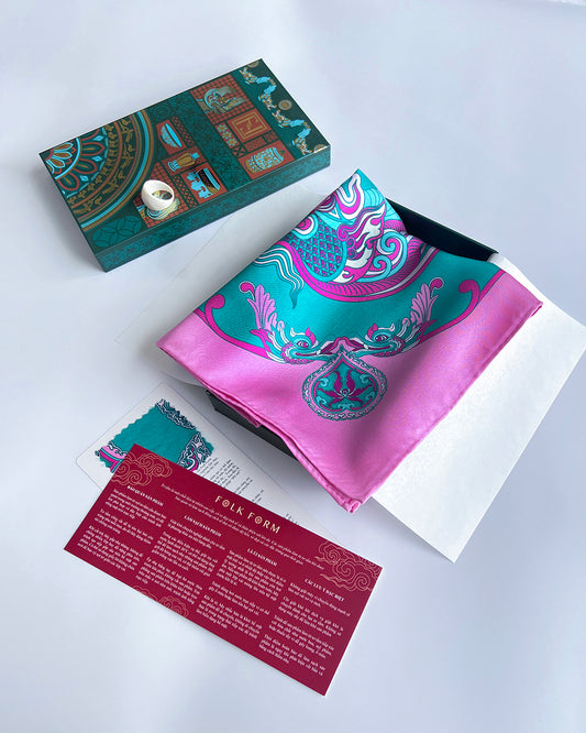 Quà Tặng Cao Cấp Tinh Nhã / Khăn Lụa Vuông Hương Vân Long Mộng / Xanh Ngọc & Hồng