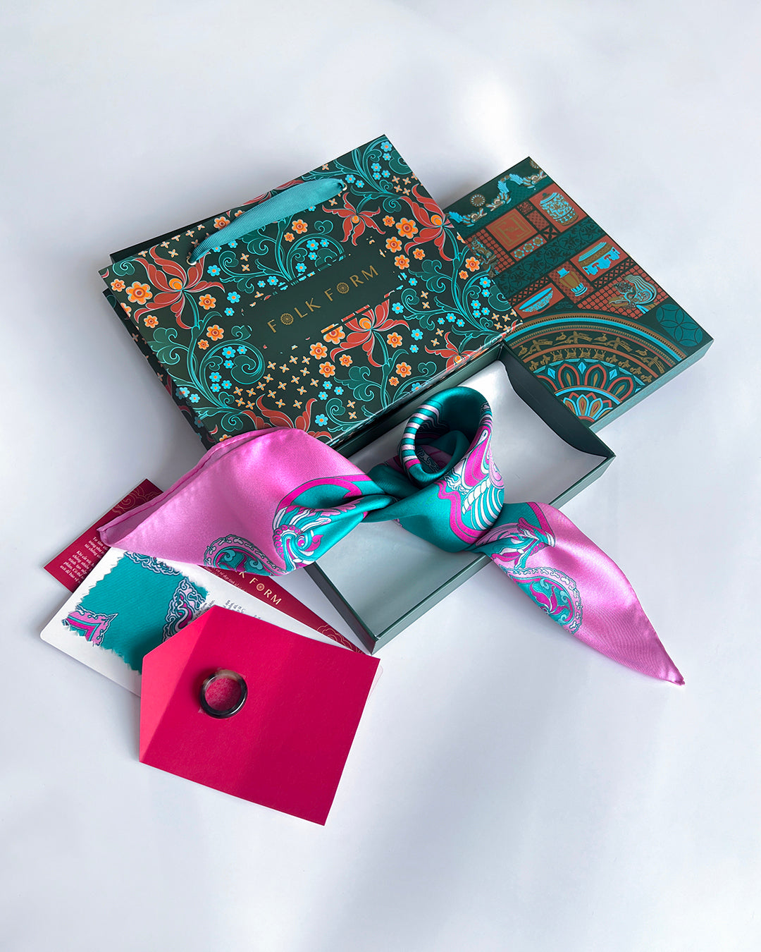 Quà Tặng Cao Cấp Tinh Nhã / Khăn Lụa Vuông Hương Vân Long Mộng / Xanh Ngọc & Hồng