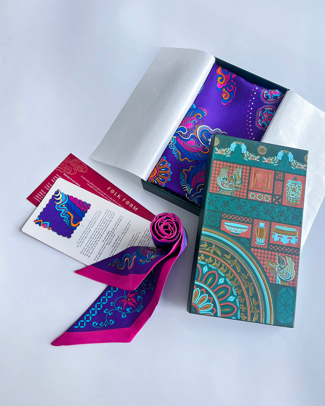 Quà Tặng Cao Cấp Tinh Sắc / Khăn Lụa Vuông Phụng Vũ Vân Ca / Tím