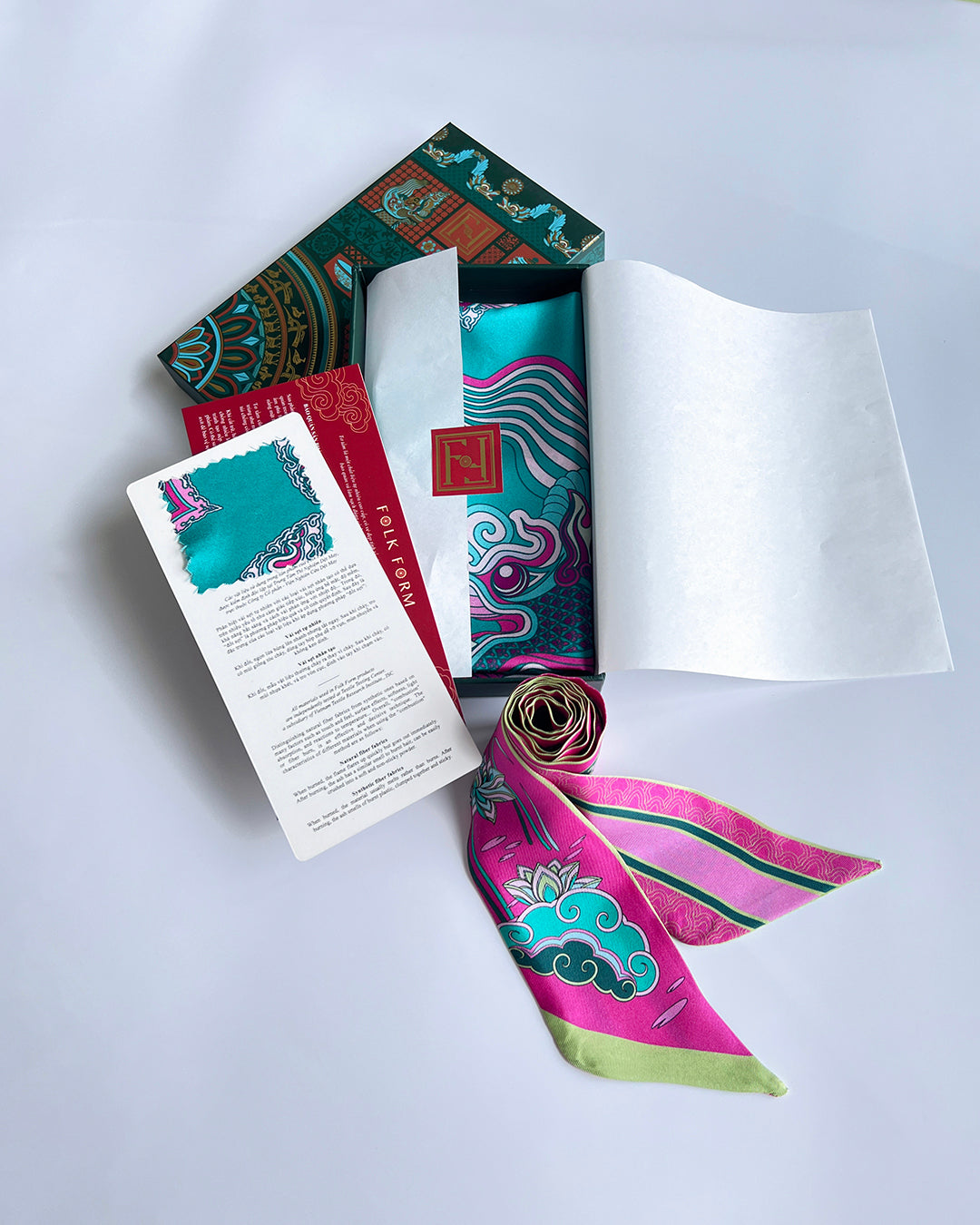 Quà Tặng Cao Cấp Tinh Sắc / Khăn Lụa Vuông Hương Vân Long Mộng / Xanh Ngọc & Hồng