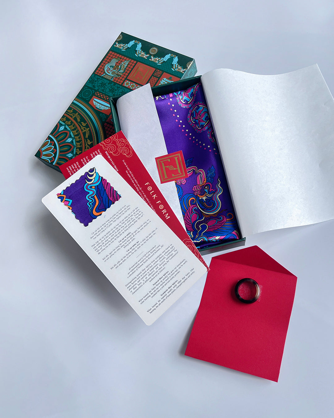 Quà Tặng Cao Cấp Tinh Nhã / Khăn Lụa Vuông Phụng Vũ Vân Ca / Tím