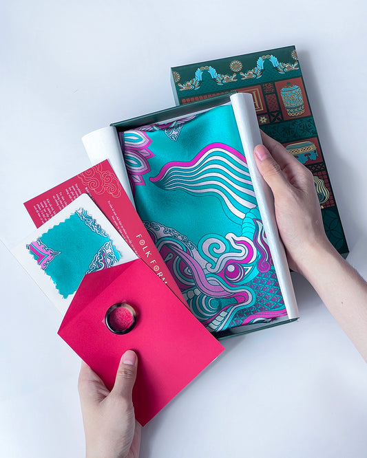 Set 3 Quà Tặng Doanh Nghiệp Cao Cấp Tinh Nhã / Khăn Lụa Vuông Hương Vân Long Mộng / Xanh Ngọc & Hồng