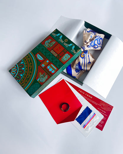 Quà Tặng Cao Cấp / Khăn Twilly Lụa Lý Quốc Ký Sự / Be & Xanh Dương / 6cm x 150cm