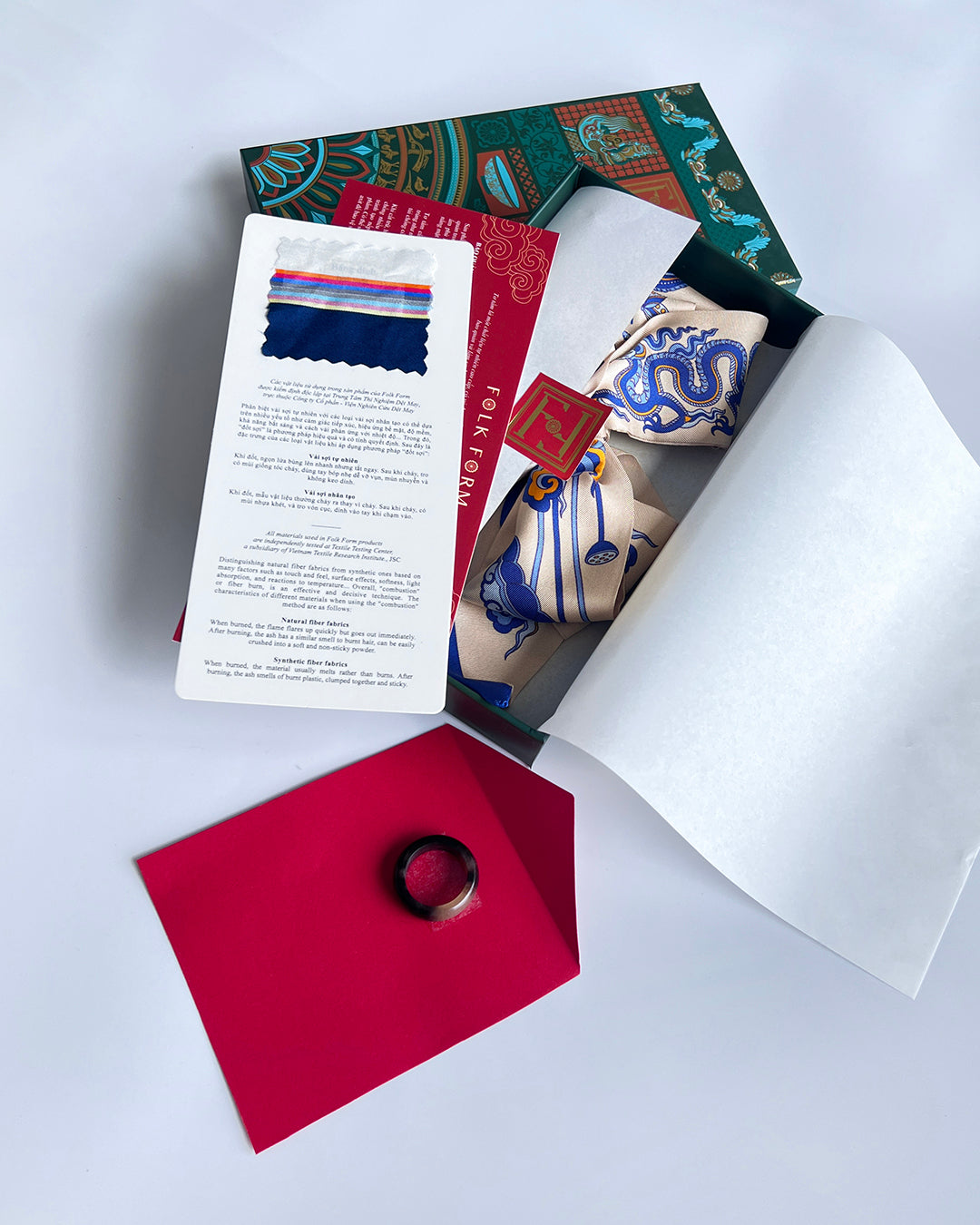 Quà Tặng Cao Cấp / Khăn Twilly Lụa Lý Quốc Ký Sự / Be & Xanh Dương / 6cm x 150cm