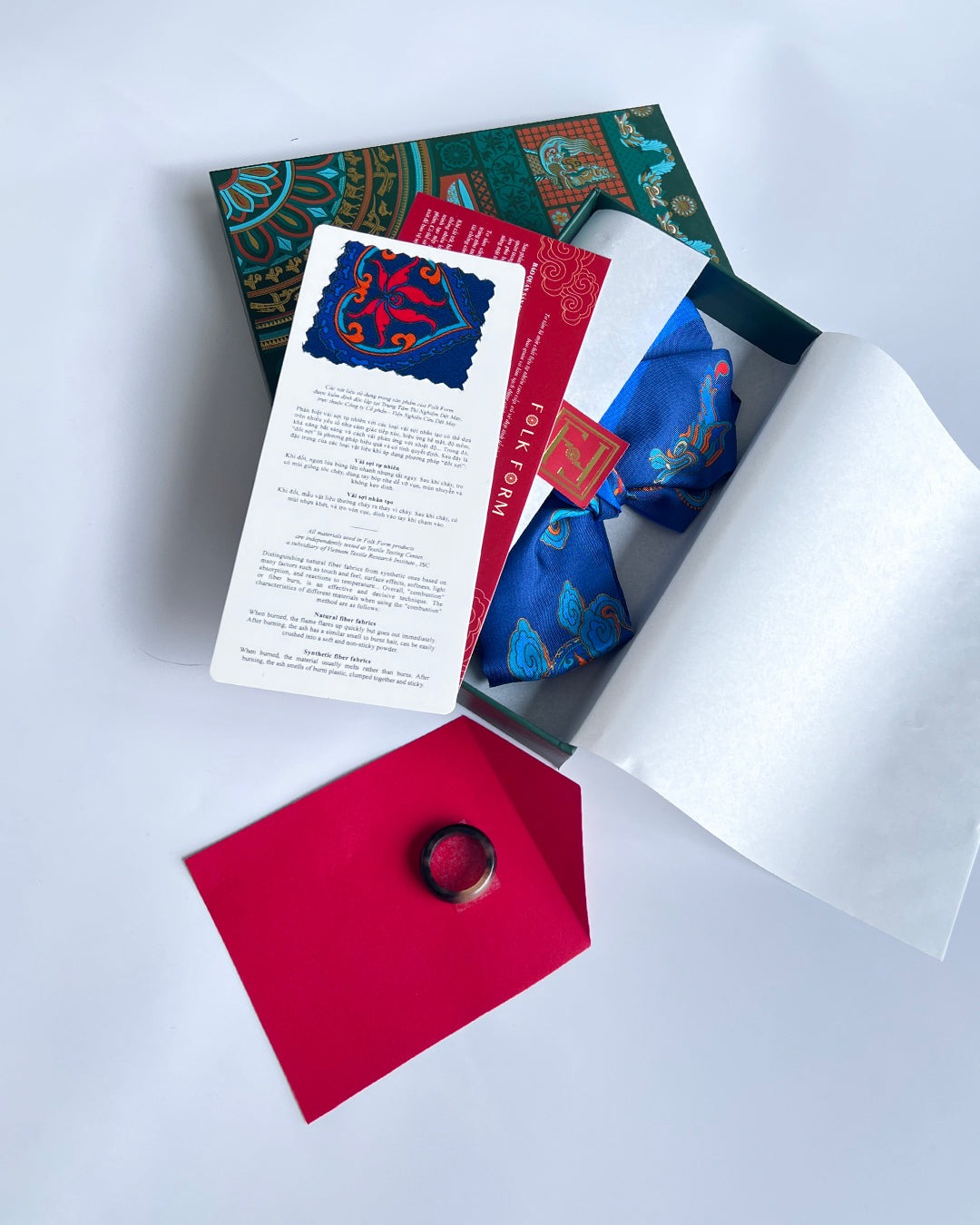 Quà Tặng Cao Cấp / Khăn Twilly Lụa Hương Vân Long Mộng / Xanh Lam Đậm / 6cm x 150cm