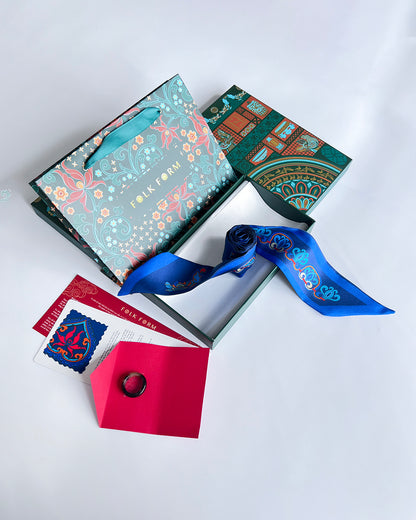 Quà Tặng Cao Cấp / Khăn Twilly Lụa Hương Vân Long Mộng / Xanh Lam Đậm / 6cm x 150cm