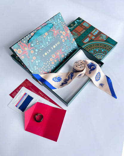 Quà Tặng Cao Cấp / Khăn Twilly Lụa Lý Quốc Ký Sự / Be & Xanh Dương / 6cm x 150cm