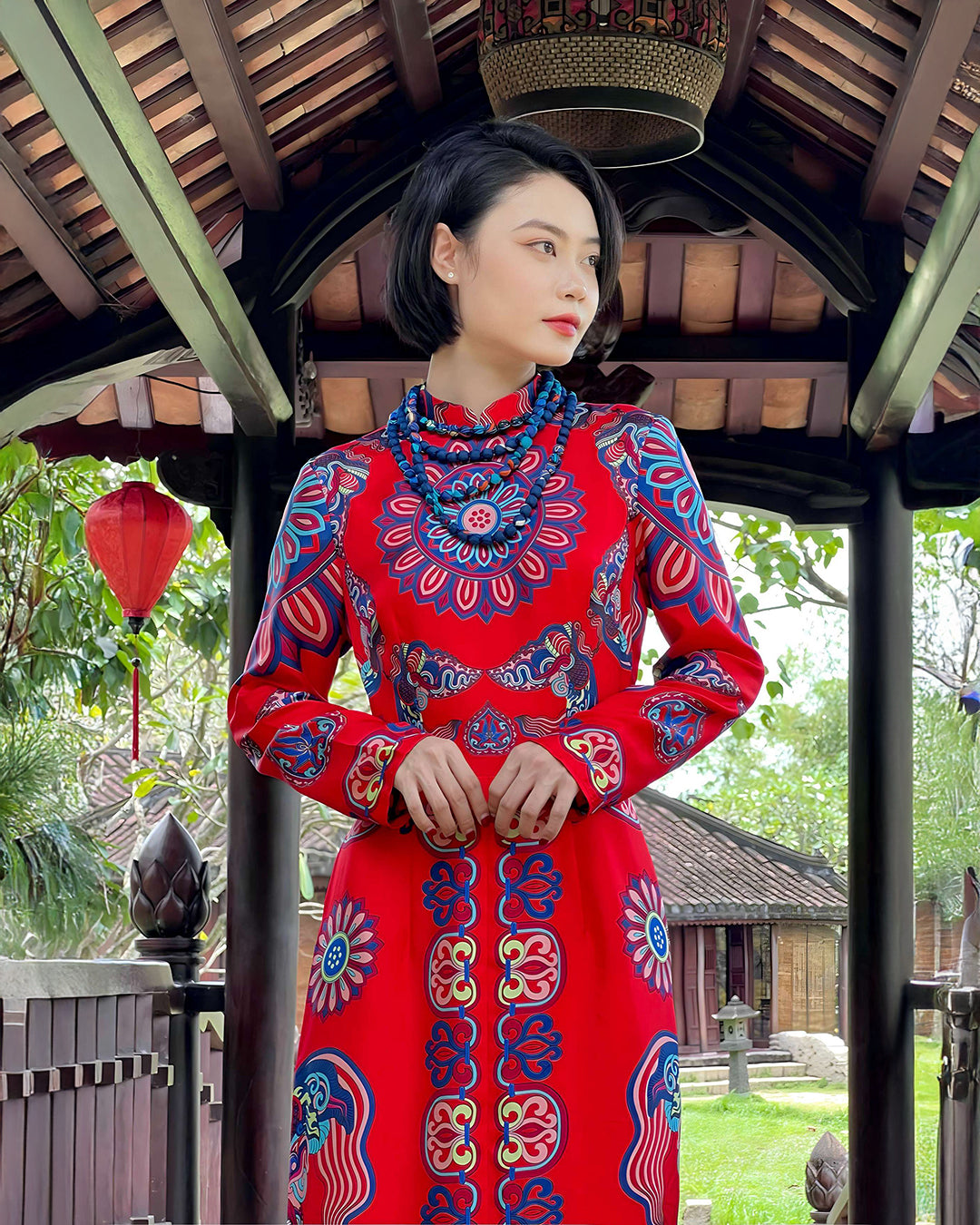 Áo Dài Truyền Thống / Hoạ tiết Mây Hoạ Long Ân Đỏ