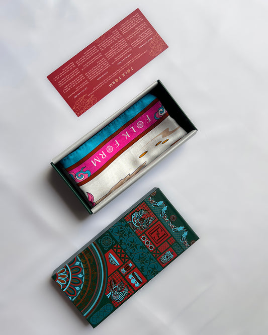 Quà Tặng Cao Cấp Tinh Tế / Khăn Lụa Vuông Uyên Ương Liên Hạ / Be & Nâu