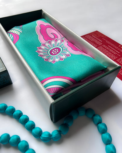 Quà Tặng Cao Cấp Tinh Vân / Khăn Lụa Vuông Hương Vân Long Mộng / Xanh Ngọc & Hồng