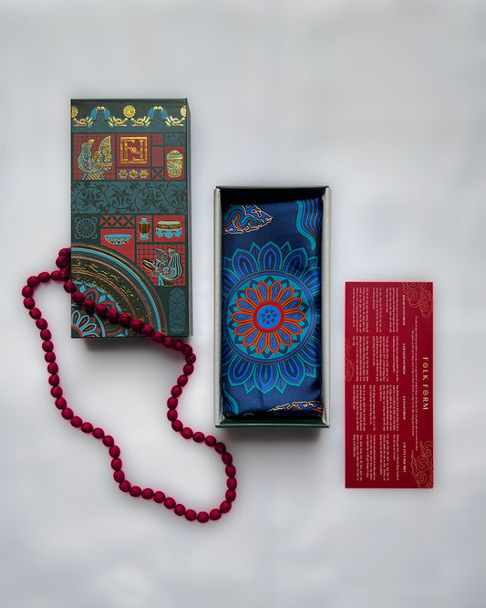 Quà Tặng Cao Cấp Tinh Vân / Khăn Lụa Vuông Hương Vân Long Mộng / Xanh Lam Đậm