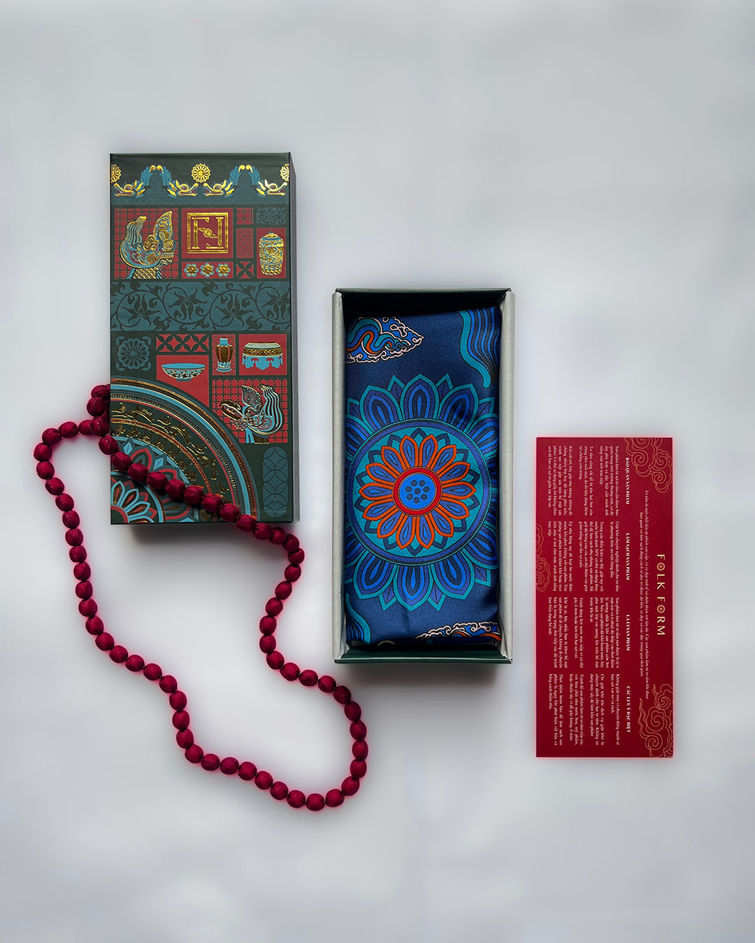 Quà Tặng Cao Cấp / Khăn Lụa Vuông Hương Vân Long Mộng / Xanh Lam Đậm