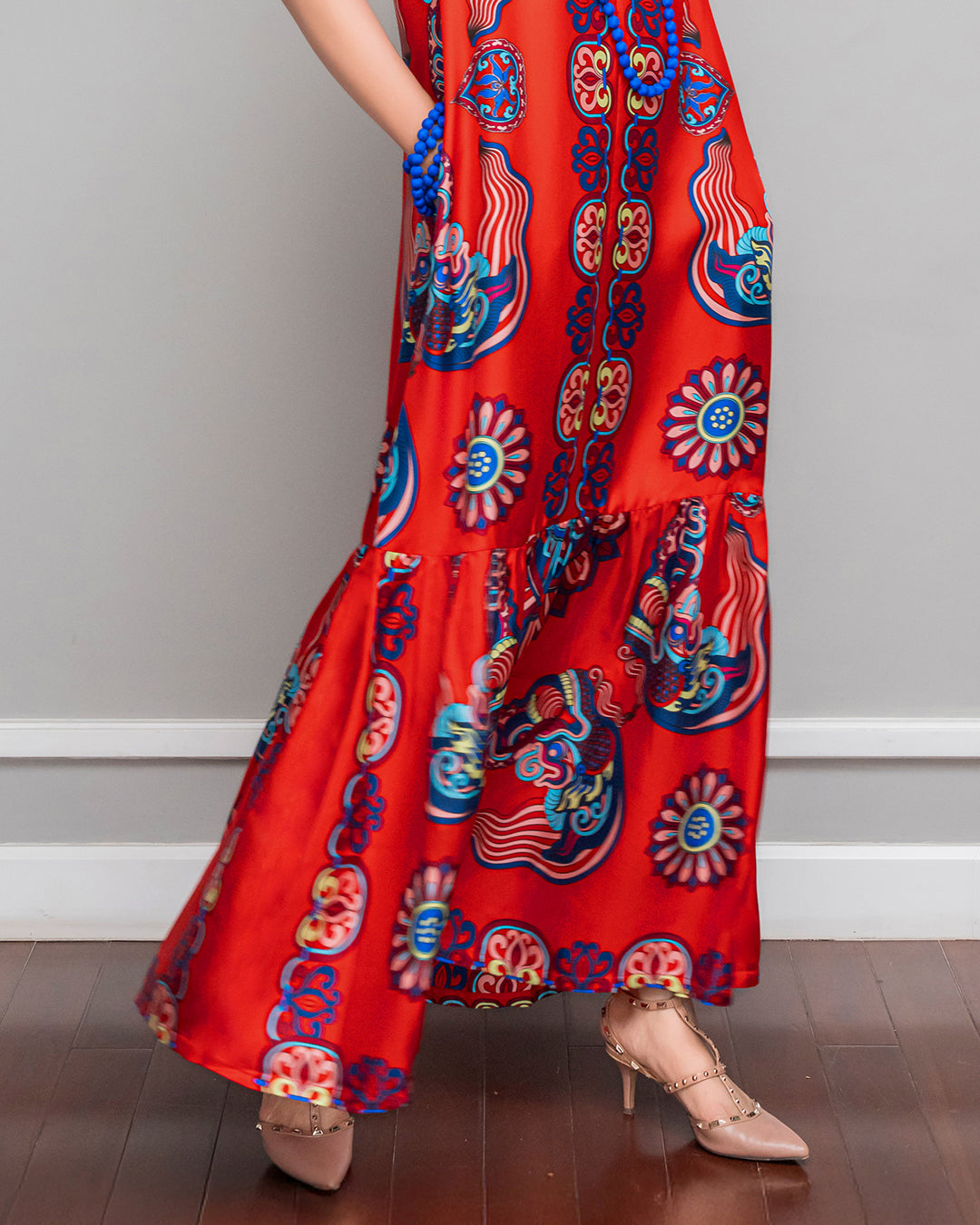 Đầm Max Boho Lụa 1970 Không Tay / Hoạ tiết Mây Hoạ Long Ân Đỏ