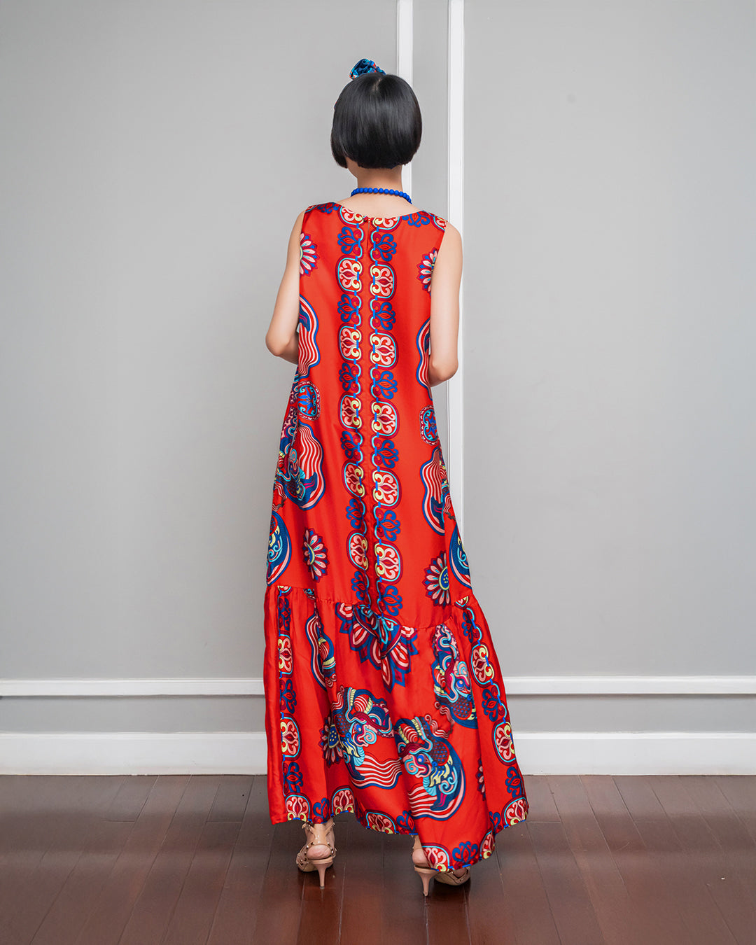 Đầm Max Boho Lụa 1970 Không Tay / Hoạ tiết Mây Hoạ Long Ân Đỏ