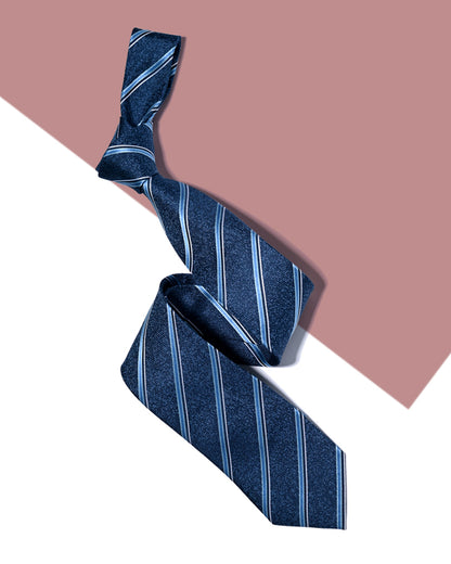 Quà Tặng Cao Cấp / Cà Vạt Lụa Gấm Hoa Văn Kẻ Chéo / Xanh Dương / 8cm x 145cm