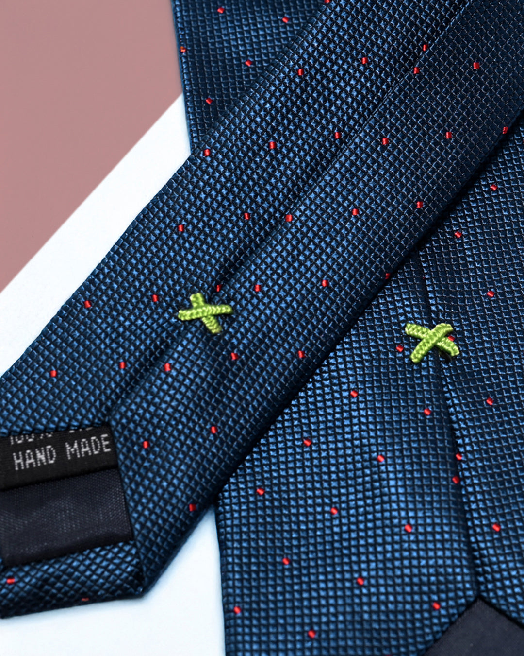 Quà Tặng Cao Cấp / Cà Vạt Lụa Gấm Hoa Văn Chấm Hạt / Xanh Than / 8cm x 145cm