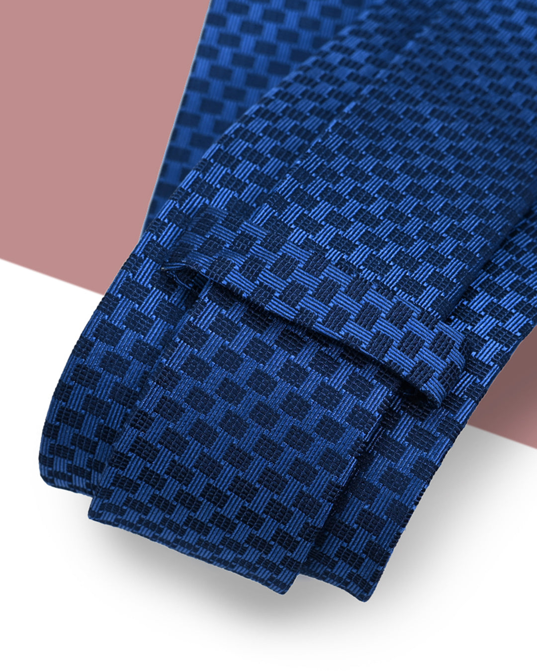 Quà Tặng Cao Cấp / Cà Vạt Lụa Gấm Hoa Văn Caro / Xanh Dương / 8cm x 145cm