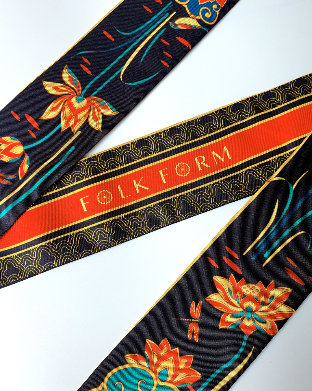 Quà Tặng Cao Cấp / Khăn Twilly Lụa Cố Đô Liên Hoạ / Đen & Da Cam / 6cm x 150cm