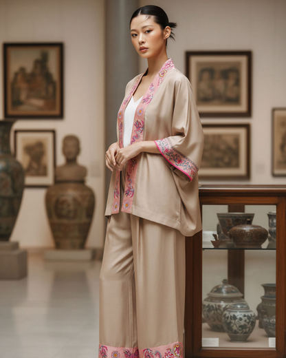 Bộ Lụa Kimono / Họa tiết Lụa Trơn Be Hồng & Twilly Phụng Vũ Vân Ca Hồng