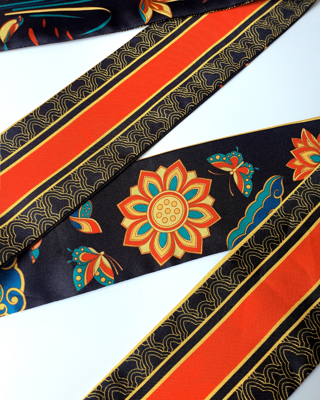 Quà Tặng Cao Cấp / Khăn Twilly Lụa Cố Đô Liên Hoạ / Đen & Da Cam / 6cm x 150cm